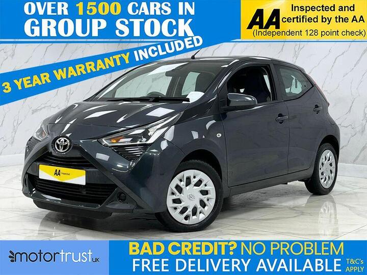 Toyota AYGO 1.0 VVT-i X-play Euro 6 5dr (Safety Sense) Toyota AYGO 1.0 VVT-i X-play Euro 6 5dr (Safety Sense)