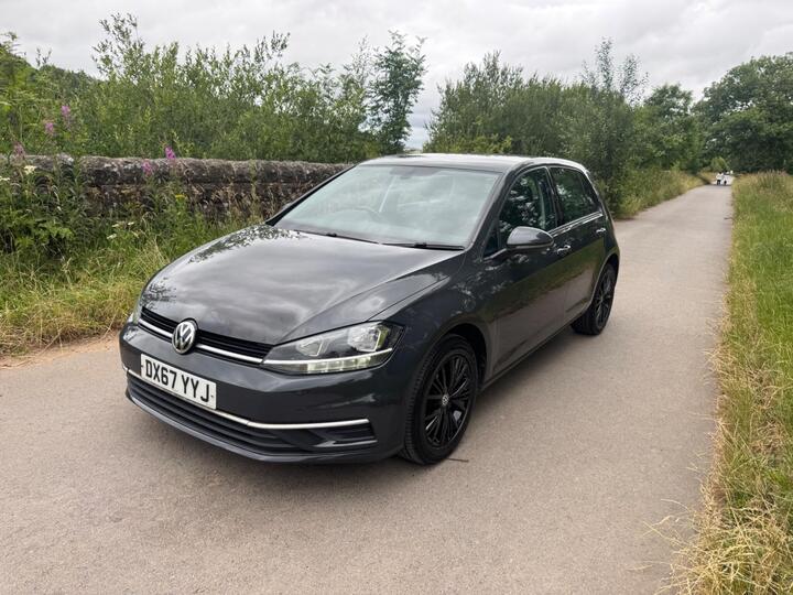 Volkswagen Golf 1.6 TDI BlueMotion Tech SE Nav Euro 6 (s/s) 5dr