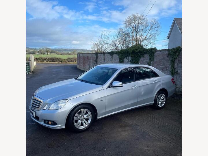 Mercedes-Benz E-Class E220 BlueEfficiency SE CDi Auto
