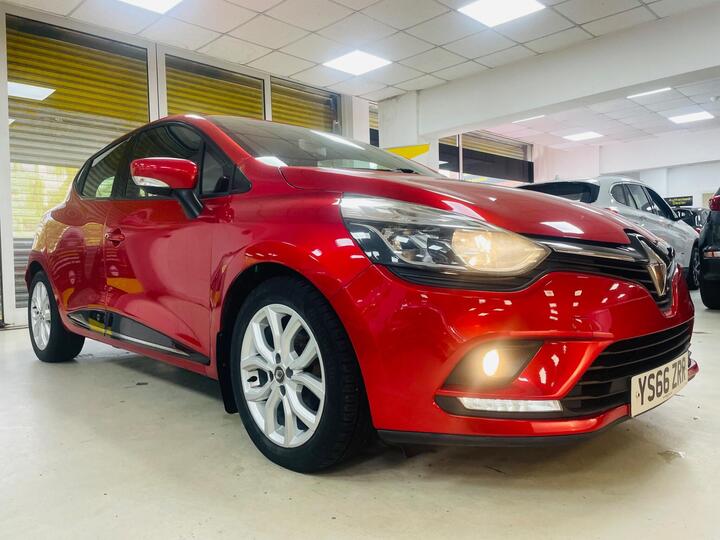Renault Clio 0.9 TCe Dynamique Nav Euro 6 (s/s) 5dr Renault Clio 0.9 TCe Dynamique Nav Euro 6 (s/s) 5dr