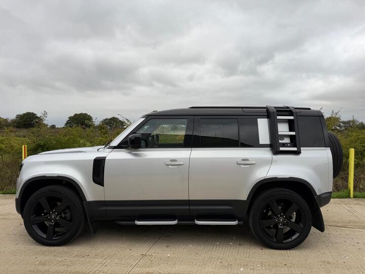 Land Rover Defender 110 3.0 D250 MHEV First Edition Auto 4WD Euro 6 (s/s) 5dr Land Rover Defender 110 3.0 D250 MHEV First Edition Auto 4WD Euro 6 (s/s) 5dr