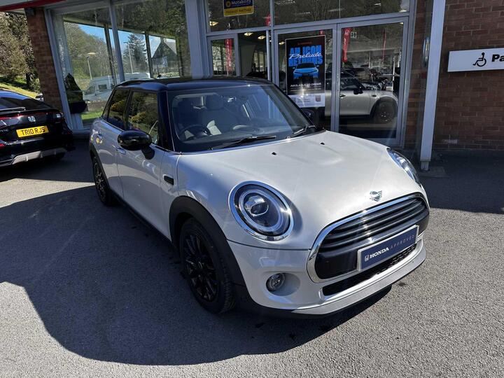 MINI Hatch 1.5 Cooper Classic Steptronic Euro 6 (s/s) 5dr