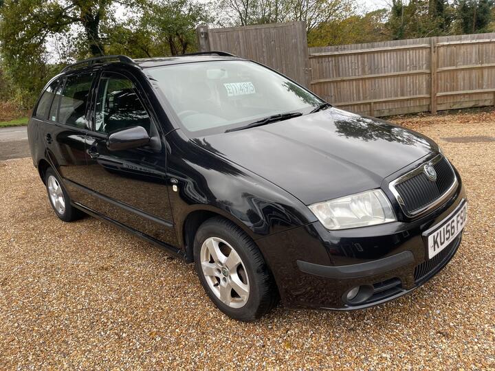 Skoda Fabia 1.9 TDI Pure Drive Elegance 5dr Skoda Fabia 1.9 TDI Pure Drive Elegance 5dr