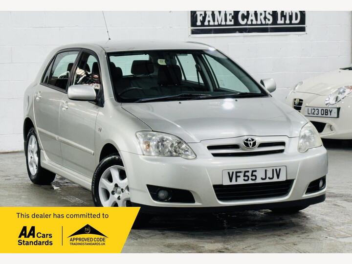 Toyota Corolla 1.6 VVT-i Colour Collection 5dr Toyota Corolla 1.6 VVT-i Colour Collection 5dr