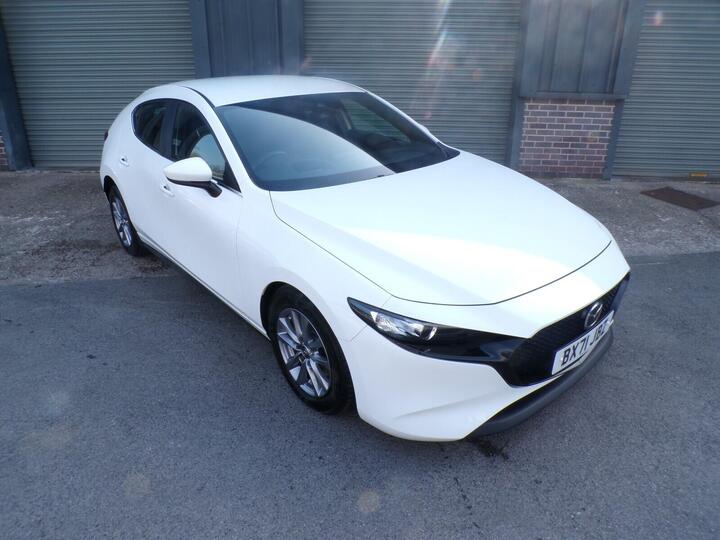 Mazda 3 2.0 E-SKYACTIV-G MHEV SE-L Euro 6 (s/s) 5dr Mazda 3 2.0 E-SKYACTIV-G MHEV SE-L Euro 6 (s/s) 5dr