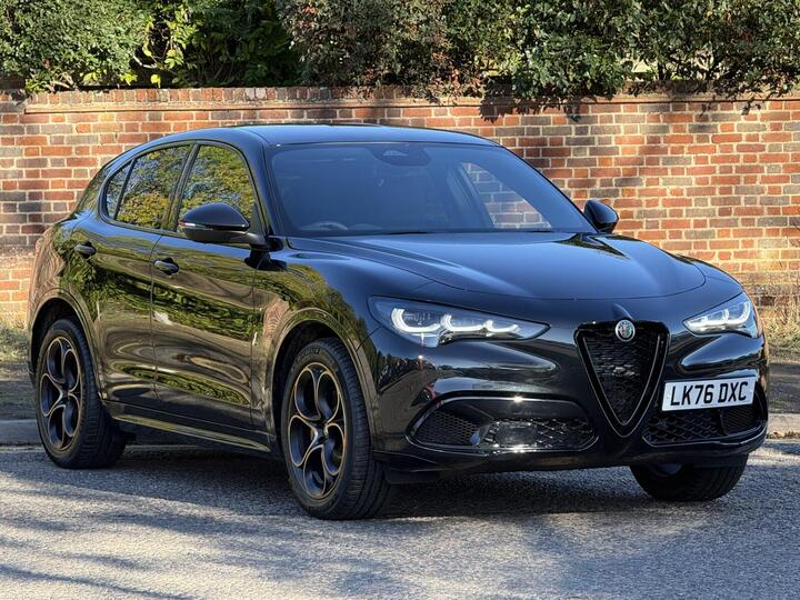 Alfa Romeo Stelvio 2.0T Intensa Auto Q4 AWD Euro 6 (s/s) 5dr