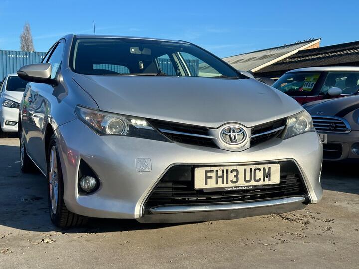 Toyota Auris 1.6 V-Matic Icon Multidrive S Euro 5 5dr