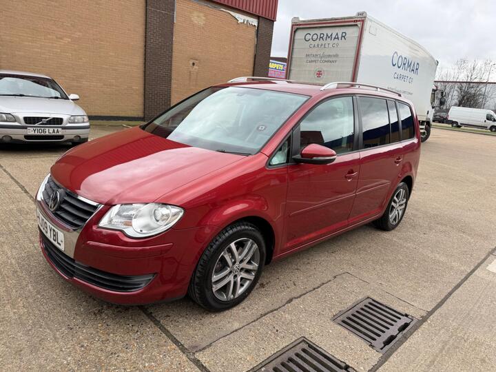 Volkswagen Touran 1.4 TSI SE DSG 5dr (7 Seats) Volkswagen Touran 1.4 TSI SE DSG 5dr (7 Seats)