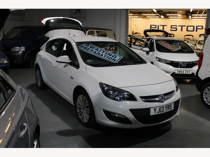 Vauxhall Astra 1.4 16v Energy Euro 5 5dr