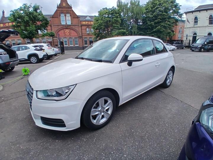 Audi A1 1.0 TFSI SE Euro 6 (s/s) 3dr