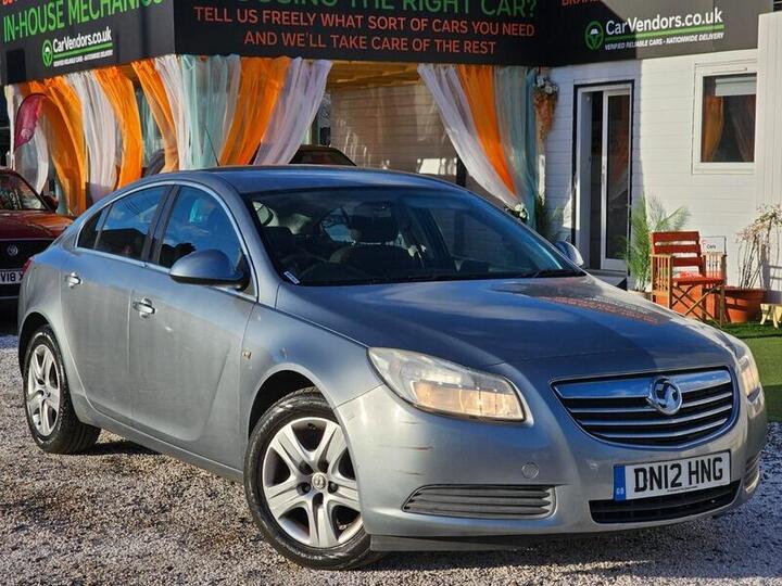 Vauxhall Insignia 2.0 CDTi Exclusiv Auto Euro 5 5dr Vauxhall Insignia 2.0 CDTi Exclusiv Auto Euro 5 5dr
