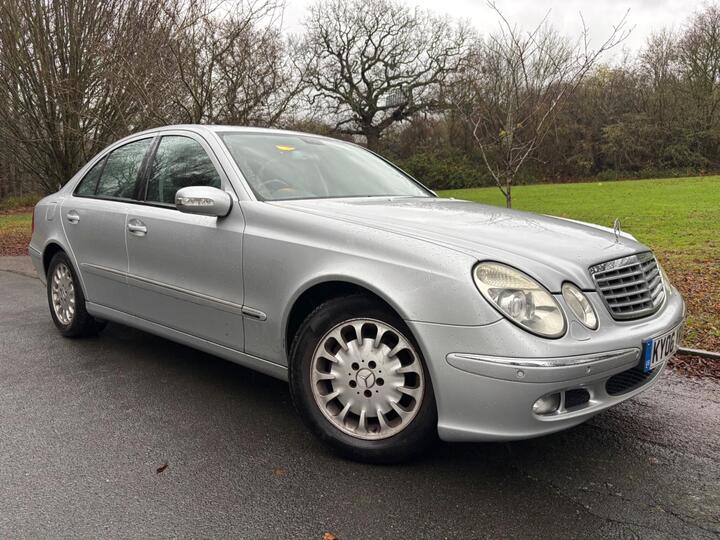 Mercedes-Benz E Class 1.8 E200 Kompressor Elegance 4dr