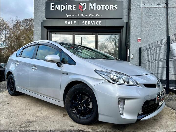 Toyota Prius 1.5 CVT 4dr Toyota Prius 1.5 CVT 4dr