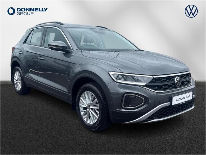 Volkswagen T-roc 1.0 TSI Life Euro 6 (s/s) 5dr Volkswagen T-roc 1.0 TSI Life Euro 6 (s/s) 5dr