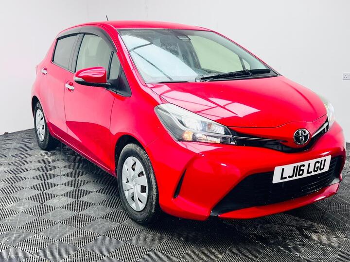 Toyota Yaris 1.33 Dual VVT-i Icon Multidrive S Euro 6 5dr (Safety Sense)