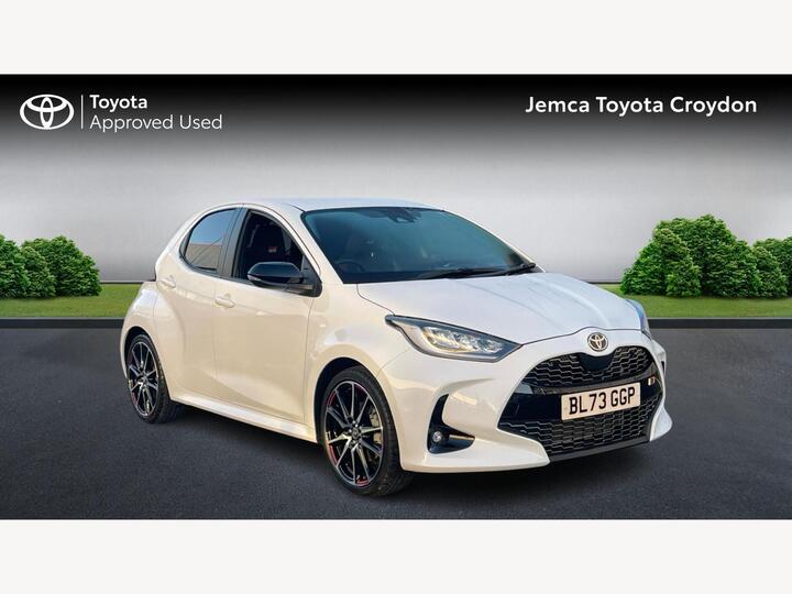 Toyota Yaris 1.5 VVT-h GR SPORT E-CVT Euro 6 (s/s) 5dr