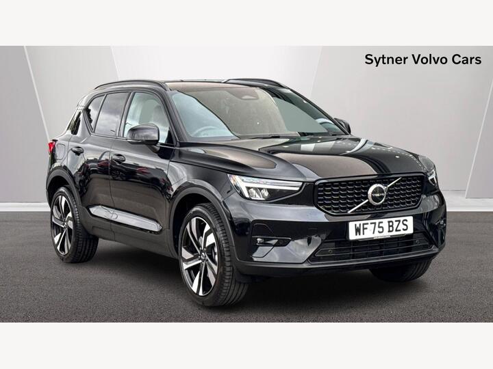 Volvo XC40 2.0 B4 MHEV Plus Dark DCT Auto Euro 6 (s/s) 5dr