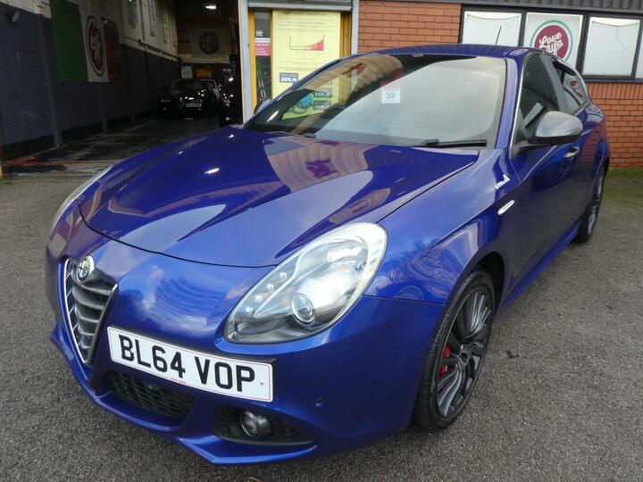 Alfa Romeo Giulietta 2.0 JTDM-2 QV Line TCT Euro 5 (s/s) 5dr