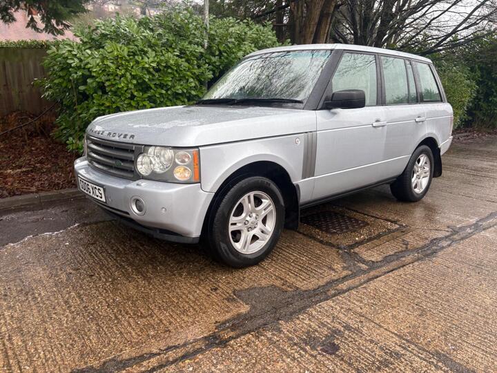 Land Rover Range Rover 3.0 Td6 Vogue Station Wagon Auto 4WD 5dr