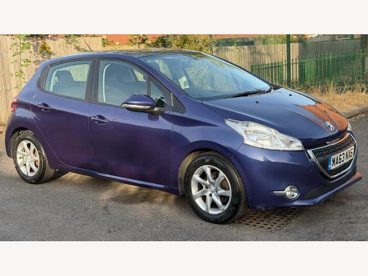 Peugeot 208 1.2 VTi Active Euro 5 5dr