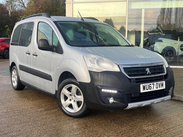 Peugeot Partner Tepee 1.2 PureTech Outdoor Euro 6 (s/s) 5dr
