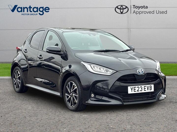 Toyota Yaris 1.5 VVT-h Design E-CVT Euro 6 (s/s) 5dr