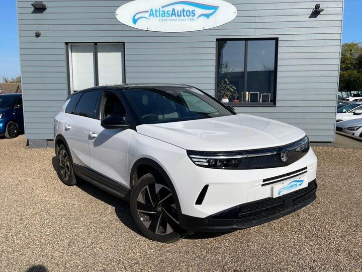 Vauxhall GRANDLAND 1.2 GS E-DCT Euro 6 (s/s) 5dr Vauxhall GRANDLAND 1.2 GS E-DCT Euro 6 (s/s) 5dr