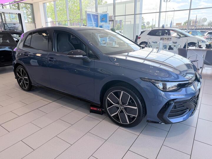 Volkswagen Golf 1.5 ETSI MHEV Black Edition DSG Euro 6 (s/s) 5dr