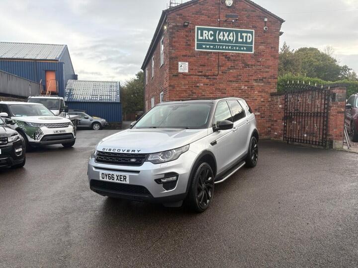 Land Rover DISCOVERY SPORT 2.0 TD4 HSE Black Auto 4WD Euro 6 (s/s) 5dr Land Rover DISCOVERY SPORT 2.0 TD4 HSE Black Auto 4WD Euro 6 (s/s) 5dr