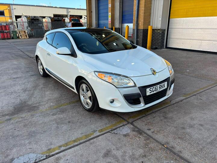 Renault Megane 1.6 16V Dynamique TomTom Euro 5 3dr