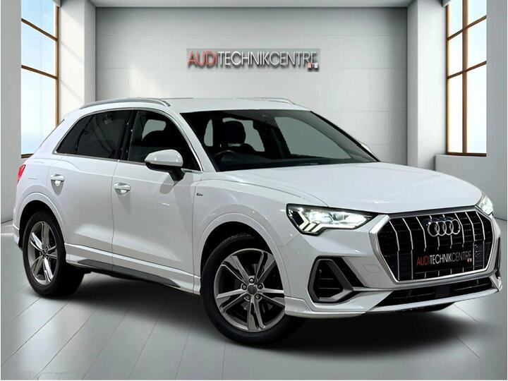 Audi Q3 1.5 TFSI CoD 35 S Line S Tronic Euro 6 (s/s) 5dr
