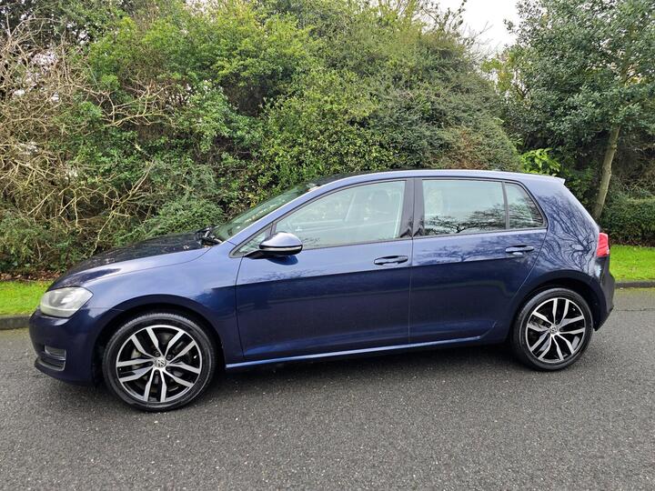 Volkswagen Golf 1.4 TSI BlueMotion Tech Match DSG Euro 5 (s/s) 5dr Volkswagen Golf 1.4 TSI BlueMotion Tech Match DSG Euro 5 (s/s) 5dr
