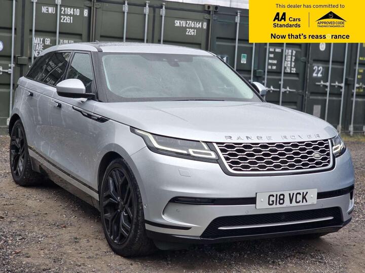 Land Rover Range Rover Velar 2.0 D240 SE Auto 4WD Euro 6 (s/s) 5dr Land Rover Range Rover Velar 2.0 D240 SE Auto 4WD Euro 6 (s/s) 5dr