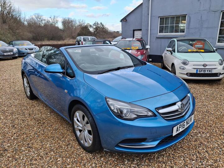 Vauxhall Cascada 1.4i Turbo SE Euro 6 (s/s) 2dr Vauxhall Cascada 1.4i Turbo SE Euro 6 (s/s) 2dr