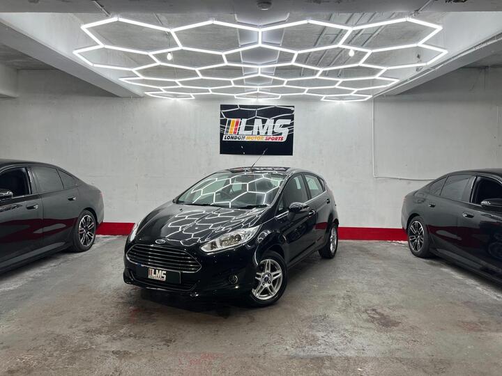 Ford Fiesta 1.0 Zetec Euro 5 (s/s) 5dr