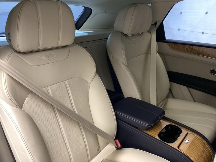 Bentley BENTAYGA 4.0 V8 Auto 4WD Euro 6 (s/s) 5dr