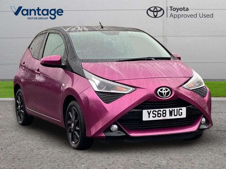 Toyota AYGO 1.0 VVT-i X-cite X-shift Euro 6 5dr Toyota AYGO 1.0 VVT-i X-cite X-shift Euro 6 5dr