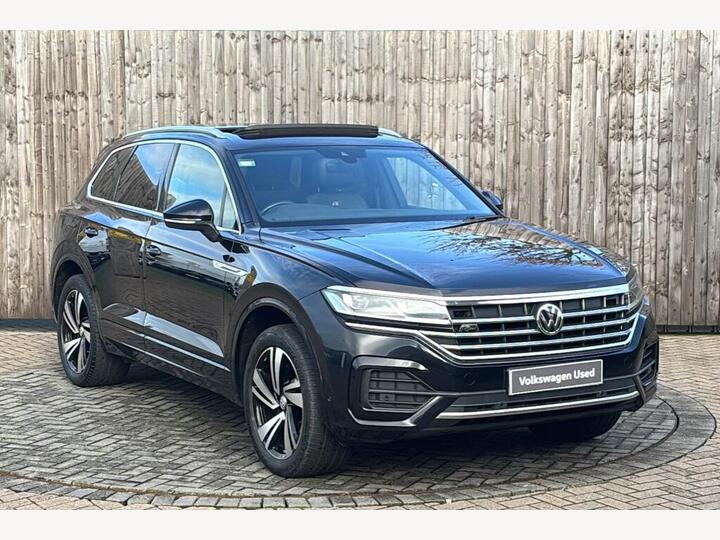 Volkswagen Touareg 3.0 TDI V6 R-Line Tech Tiptronic 4Motion Euro 6 (s/s) 5dr Volkswagen Touareg 3.0 TDI V6 R-Line Tech Tiptronic 4Motion Euro 6 (s/s) 5dr