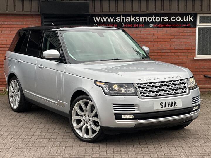 Land Rover Range Rover 3.0 TD V6 Vogue Auto 4WD Euro 6 (s/s) 5dr Land Rover Range Rover 3.0 TD V6 Vogue Auto 4WD Euro 6 (s/s) 5dr