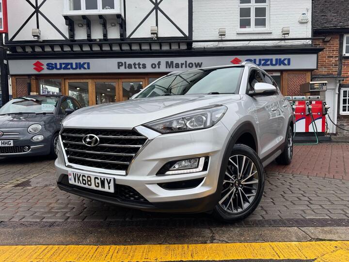 Hyundai TUCSON 1.6 GDi Premium Euro 6 (s/s) 5dr Hyundai TUCSON 1.6 GDi Premium Euro 6 (s/s) 5dr