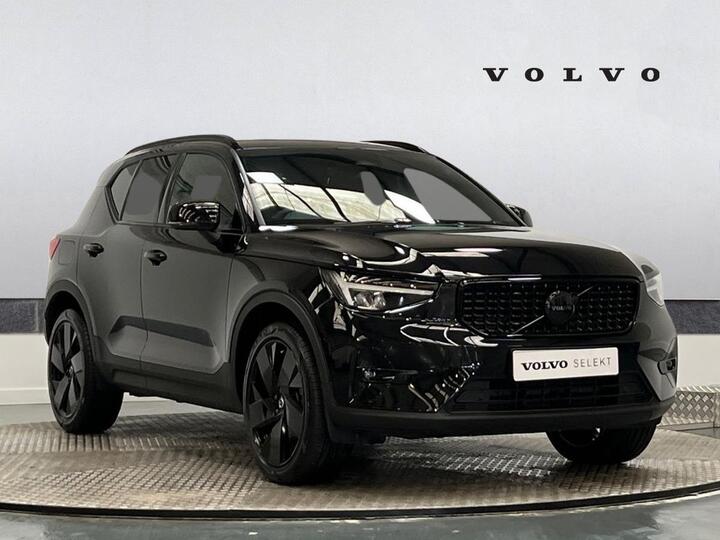 Volvo XC40 2.0 B4 MHEV Plus Black Edition DCT Auto Euro 6 (s/s) 5dr
