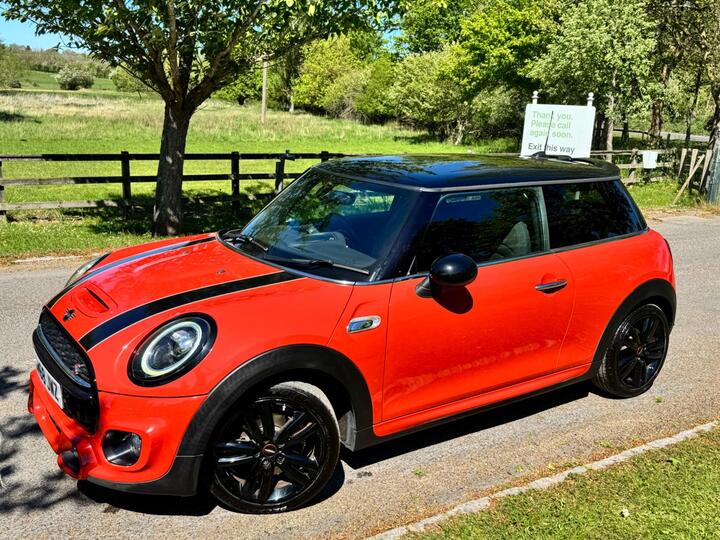MINI Hatch 2.0 Cooper S Sport Steptronic Euro 6 (s/s) 3dr