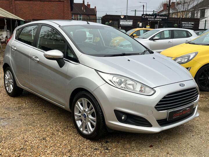 Ford Fiesta 1.0 Zetec Euro 5 (s/s) 5dr