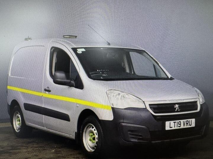 Peugeot PARTNER 1.6 BlueHDi 854 SE Panel Van 5dr Diesel Manual L1 (112 G/km, 97.64 Bhp)