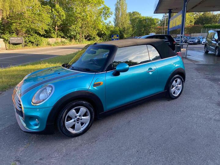 MINI Convertible 1.5 Cooper Euro 6 (s/s) 2dr
