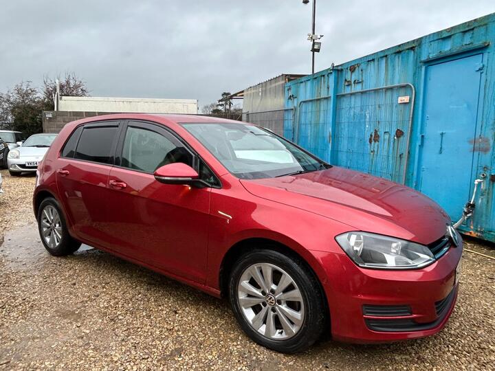 Volkswagen Golf 2.0 TDI BlueMotion Tech SE DSG Euro 5 (s/s) 5dr