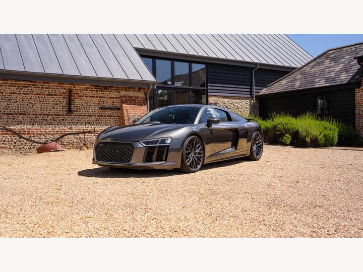 Audi R8 5.2 FSI V10 Plus S Tronic Quattro Euro 6 (s/s) 2dr