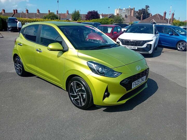 Hyundai I10 1.0 Premium Euro 6 (s/s) 5dr Hyundai I10 1.0 Premium Euro 6 (s/s) 5dr