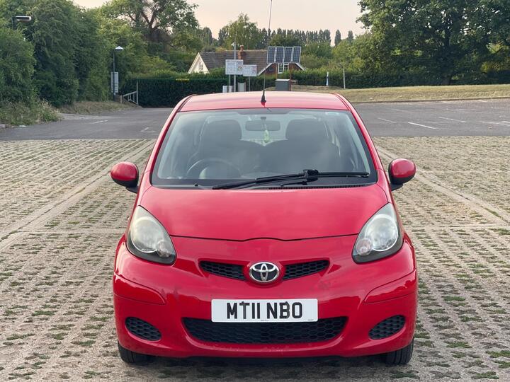 Toyota AYGO 1.0 VVT-i + Euro 5 5dr