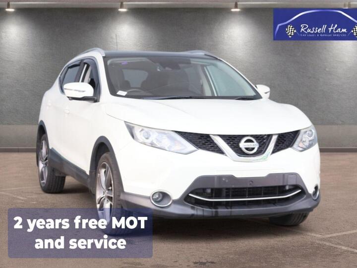 Nissan QASHQAI 1.6 DCi Tekna 2WD Euro 6 (s/s) 5dr